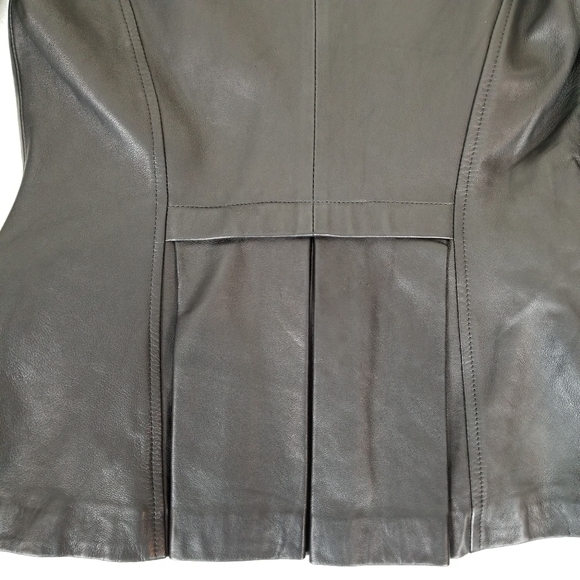 Peruvian Connection Sutton Place black leather jacket tab collar peplum NWOT 4 - Picture 5 of 11